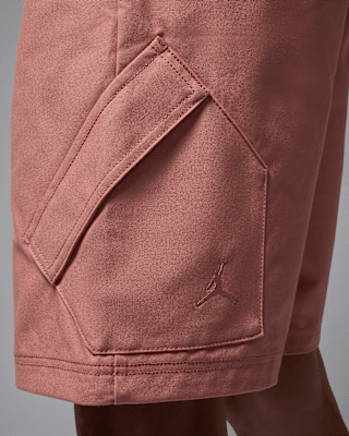 Jordan Essentials Statement Chicago