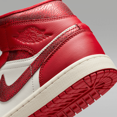 Tenis para mujer Air Jordan 1 Mid SE