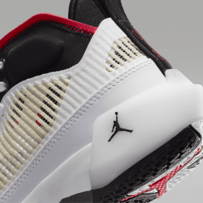 รองเท้าเด็กโต Air Jordan XXXVII