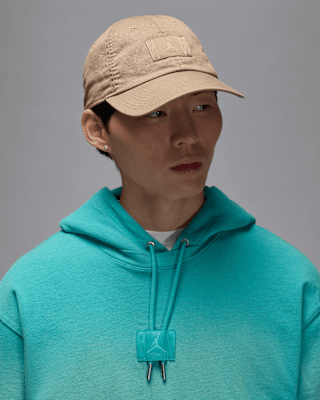 Женская кепка Jordan Club Cap Adjustable Hat
