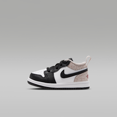 Nike  sneaker 