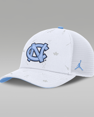 Женские North Carolina Country Club Golfin' Rise Jordan Brand College Trucker Adjustable Hat