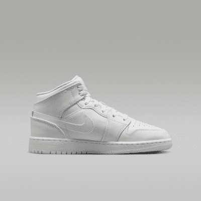 Jordan 1 Mid Older Kids' Shoes