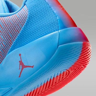Luka .77 "NY v NY" Basketball Shoes