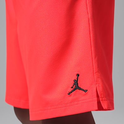 Shorts para jugar Jumpman de tejido Woven para niños talla grande Jordan