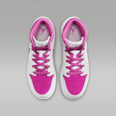 Air Jordan 1 Mid Older Kids' Shoes