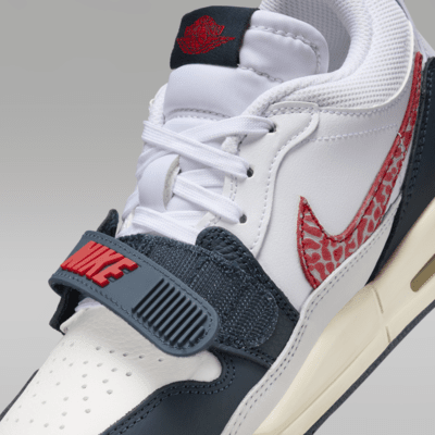 Air Jordan Legacy 312 低筒大童鞋款