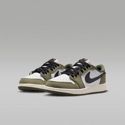 Air Jordan 1 Retro Low Big Kids' Shoes