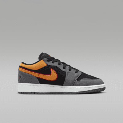 Air Jordan 1 Low SE Older Kids' Shoes