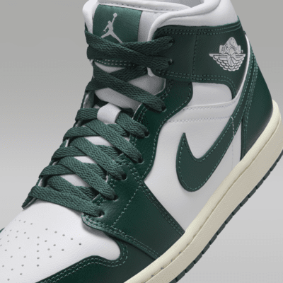 Air Jordan 1 Mid Kadın Ayakkabısı