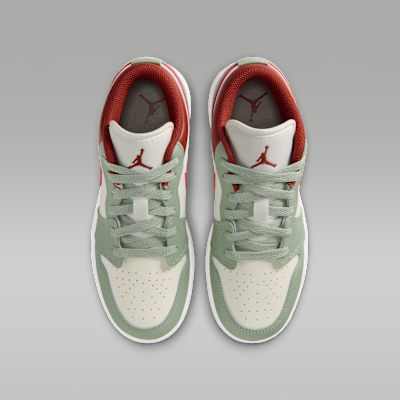 Air Jordan 1 Low Older Kids' Shoes