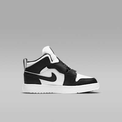 Sky Jordan 1 Younger Kids' Shoe