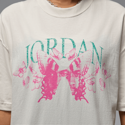 Jordan Women's Oversized Graphic T-Shirt