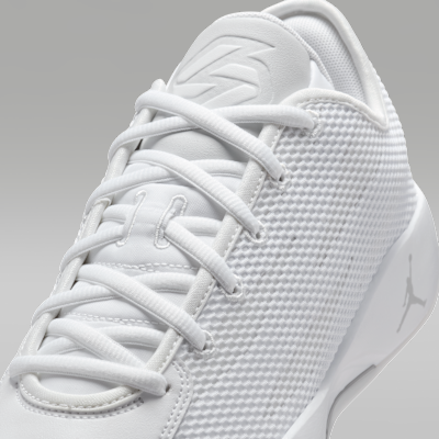 ルカ 77 "Triple White" PF バスケットボールシューズ