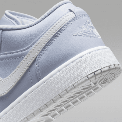 Air Jordan 1 Low Older Kids' Shoes