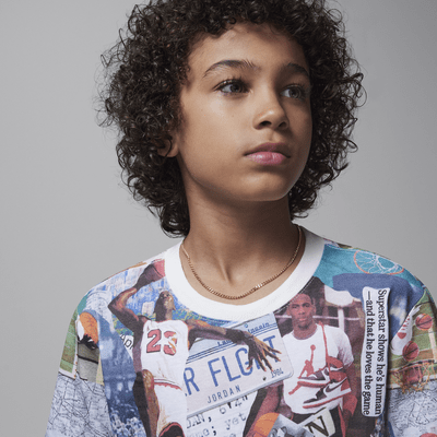 Playera con estampado de collage para niño talla grande Jordan MJ Brooklyn