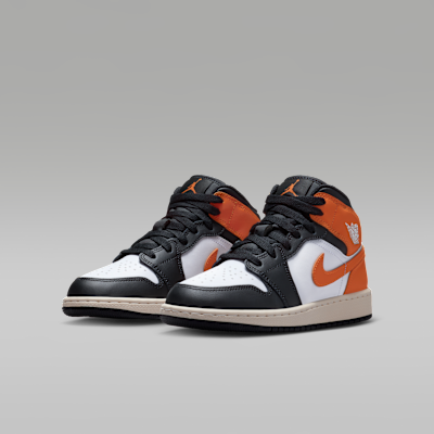 Air Jordan 1 Mid Big Kids' Shoes