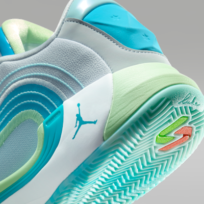 Luka 4 "Navigator" Basketball Shoes