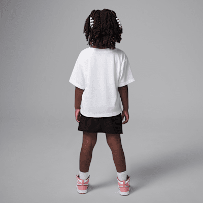 Conjunto de skort de dos piezas de manufactura utilitaria Jordan para niños de talla pequeña