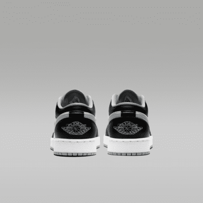 Air Jordan 1 Low Older Kids' Shoes