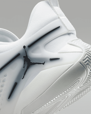 Jordan Heir 系列 PF "Triple White"