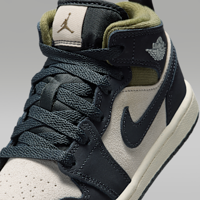 Jordan 1 Mid SE Younger Kids' Shoes
