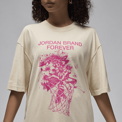 T-shirt folgada com grafismo Jordan para mulher