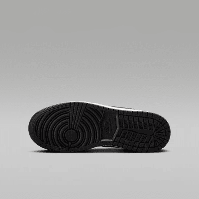 Air Jordan 1 Low Older Kids' Shoes