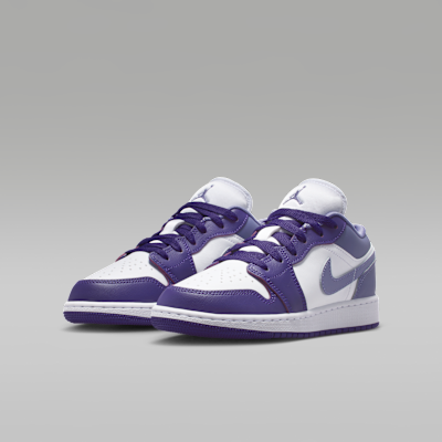 Air Jordan 1 Low Older Kids' Shoes