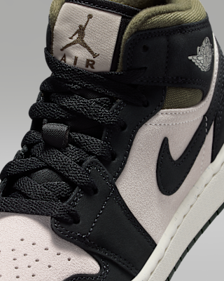 Air Jordan 1 中筒鞋