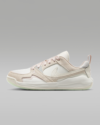 Женские кроссовки Jordan CMFT Era