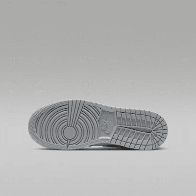 Air Jordan 1 Low Older Kids' Shoes