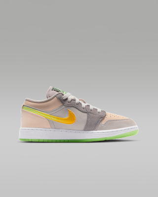 Air Jordan 1 低筒鞋 Sneaker School