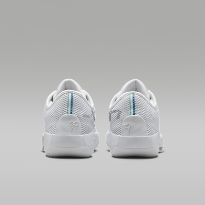 ルカ 77 "Triple White" PF バスケットボールシューズ