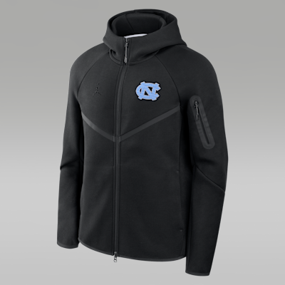 Chamarra universitaria marca Jordan con gorro de cierre completo para hombre North Carolina Tech Fleece Windrunner
