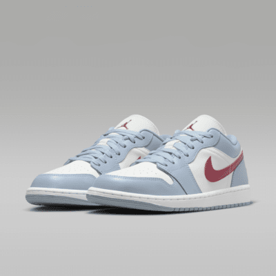 Air Jordan 1 Low Kadın Ayakkabısı