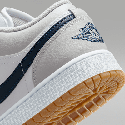Air Jordan 1 Low Older Kids' Shoes