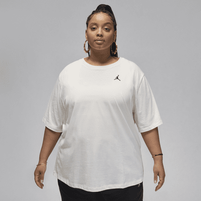 Jordan Essentials Women's Girlfriend T-Shirt (Plus Size). Nike.com
