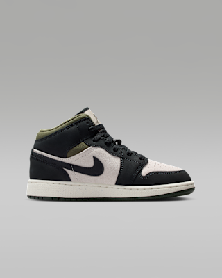 Air Jordan 1 中筒鞋