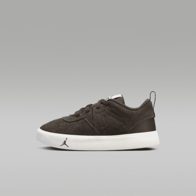 Jordan Series ES ALT Younger Kids Shoes. Nike BE
