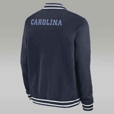 Chamarra bomber universitaria Nike de cierre completo para hombre North Carolina Tar Heels Sideline