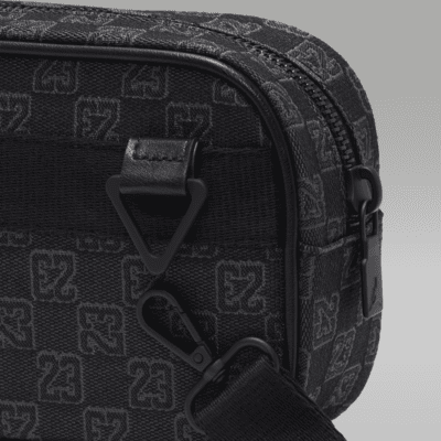 Jordan 23 Monogram Bolsa para cámara (1.5 L)