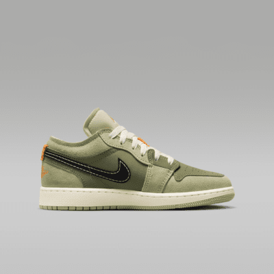 Air Jordan 1 Low SE Craft Older Kids' Shoes