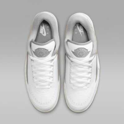 Air Jordan 2 Retro Low Men's Shoes. Nike IL