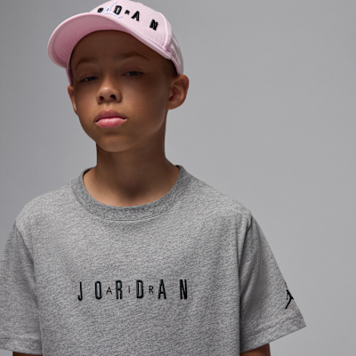 Playera con logotipo bordado Jordan para niños talla grande