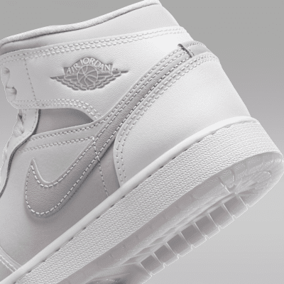 Tenis para niños grandes Air Jordan 1 Mid SE
