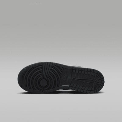 Air Jordan 1 Low Older Kids' Shoes