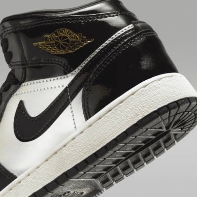 Air Jordan 1 Mid SE Big Kids' Shoes