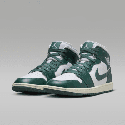 Air Jordan 1 Mid Kadın Ayakkabısı