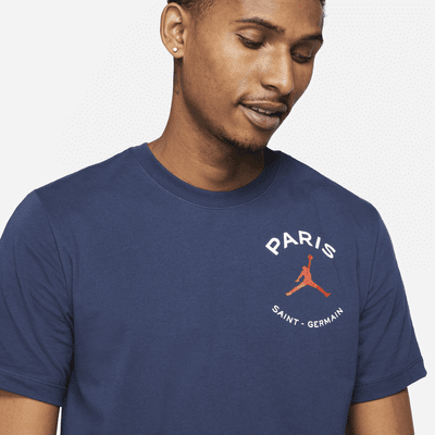 Paris Saint-Germain Men's Logo T-Shirt. Nike SG